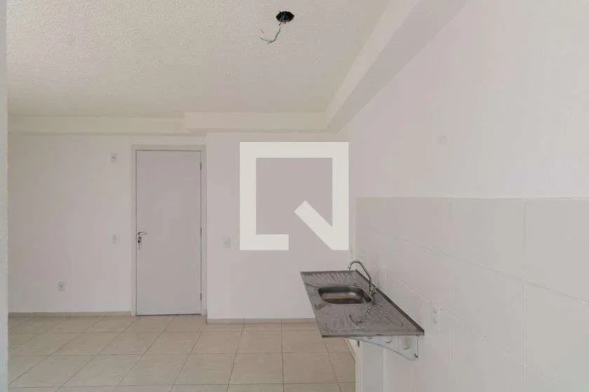 2-bedroom apartment in a building with a gym — photo 6