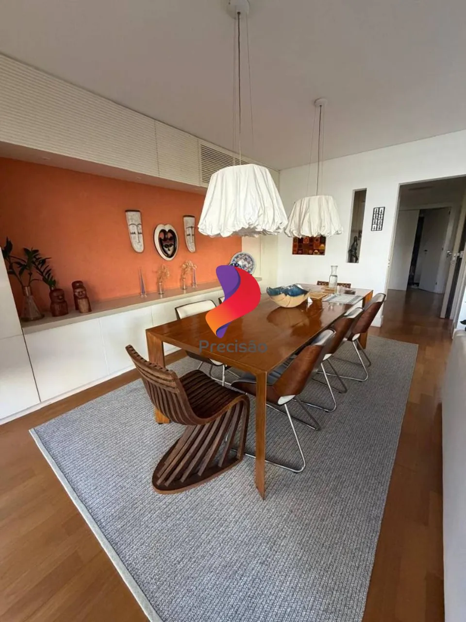 Furnished 3-bedroom apartment with 240 m² total — photo 9