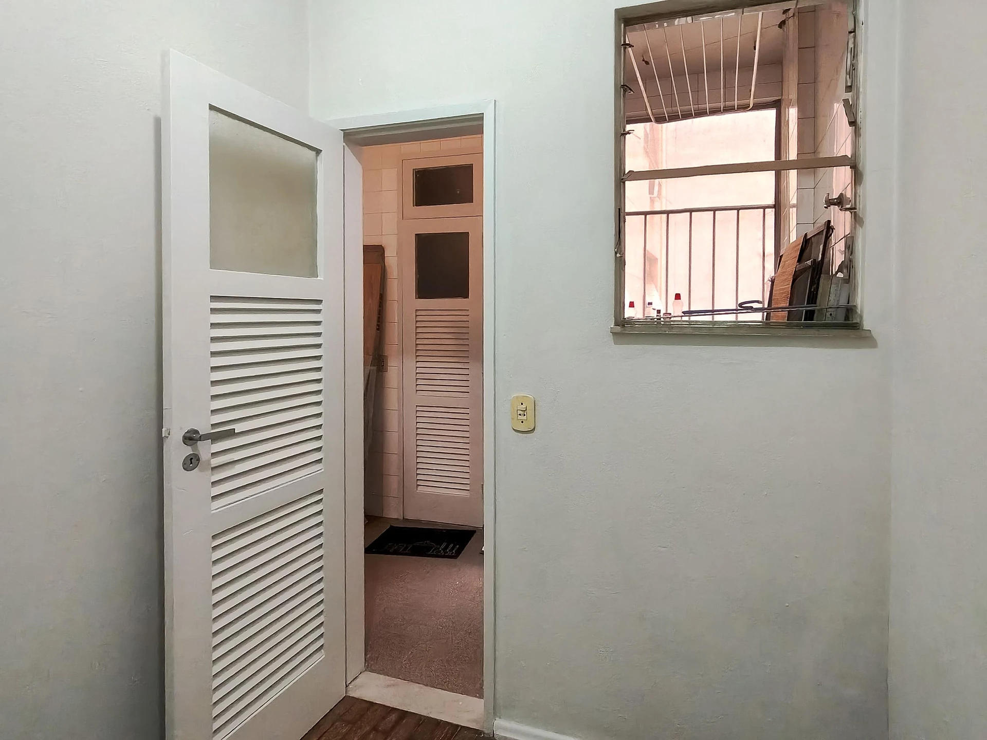 Furnished 4-bedroom apartment with 3 bathrooms — photo 64