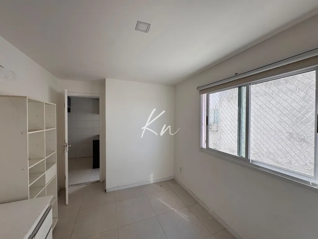 210 m² unfurnished apartment with 3 bedrooms and 5 baths — photo 22