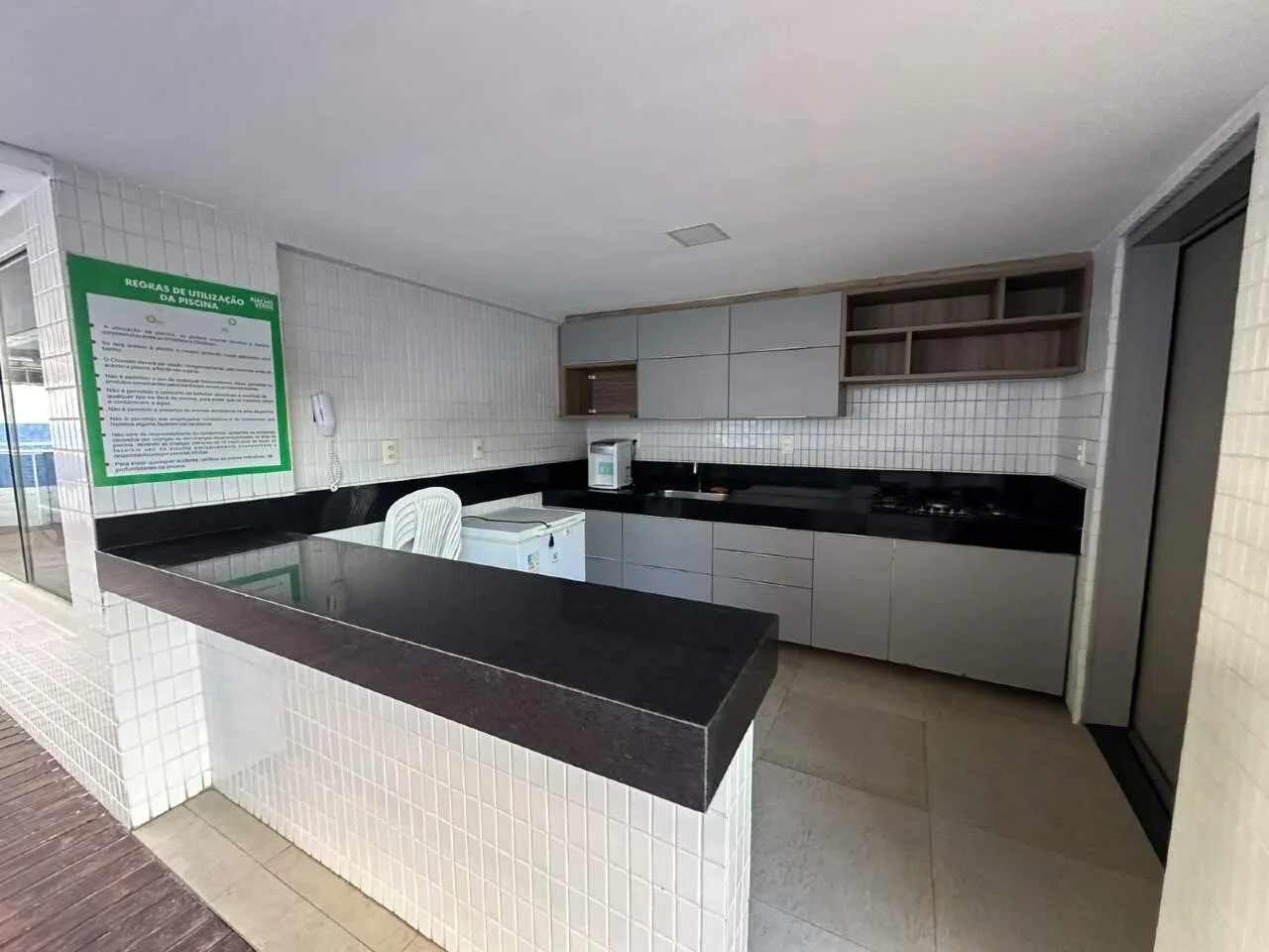 2-bedroom apartment in a building with a gym — photo 21