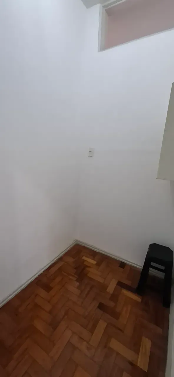 Apartment on the 7th floor with wood or laminate floors — photo 10