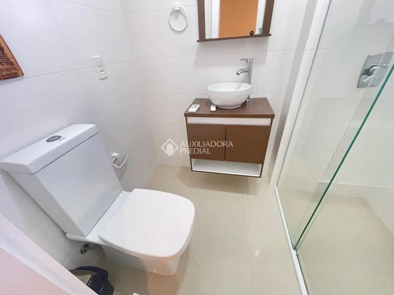 Apartamento amueblado de 3 dormitorios con cocina abierta — photo 7