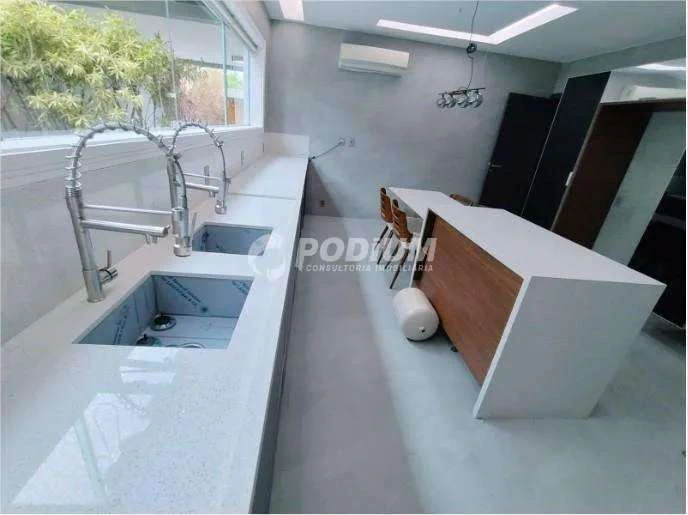 Casa mobiliada com 5 suítes e 13 banheiros — photo 18