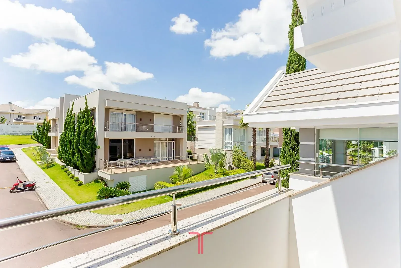 Дом 550 м² с 5 спальнями и приватным садом — photo 44