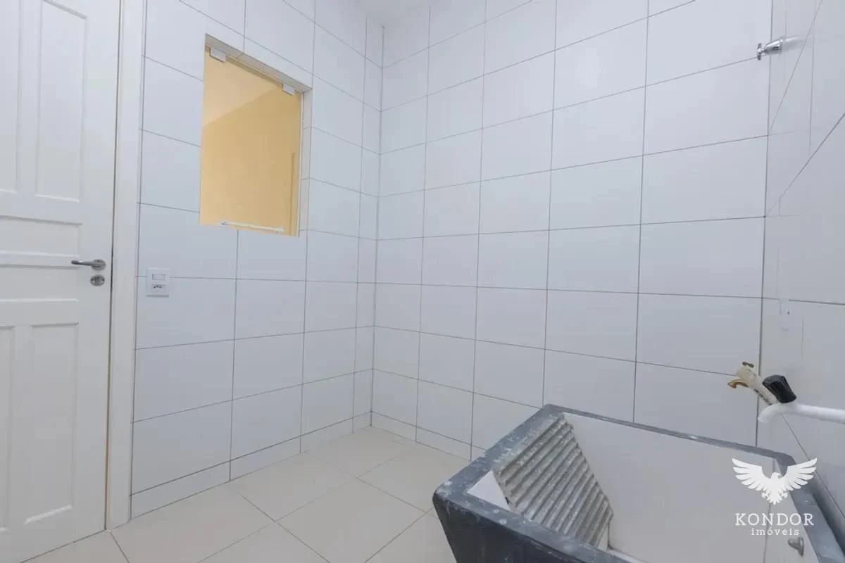 60 m² house with 2 bedrooms and a glass shower — photo 8