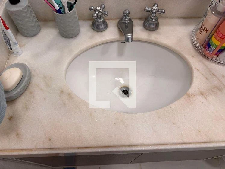 5-bedroom house with a bathtub in Rio de Janeiro — photo 41
