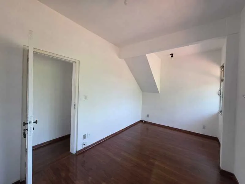 Residential apartment with 3 bedrooms and 2 bathrooms — photo 14