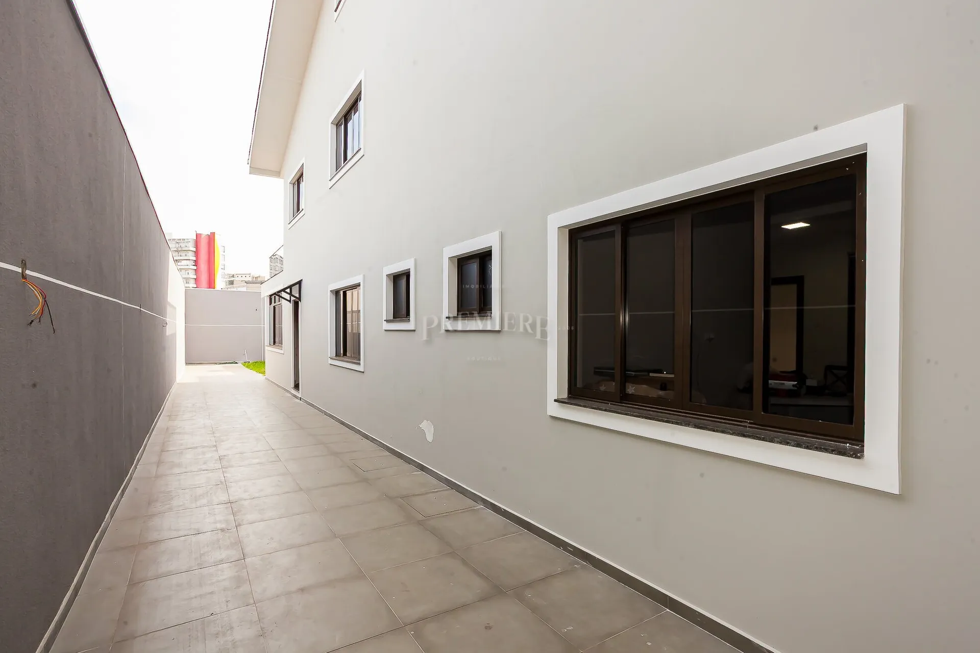 House with 4 en-suite bedrooms and 510 m², 5 parking — photo 5