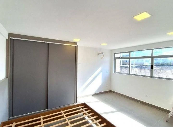 1-bedroom apartment with fitted kitchen and 62 m² — photo 8