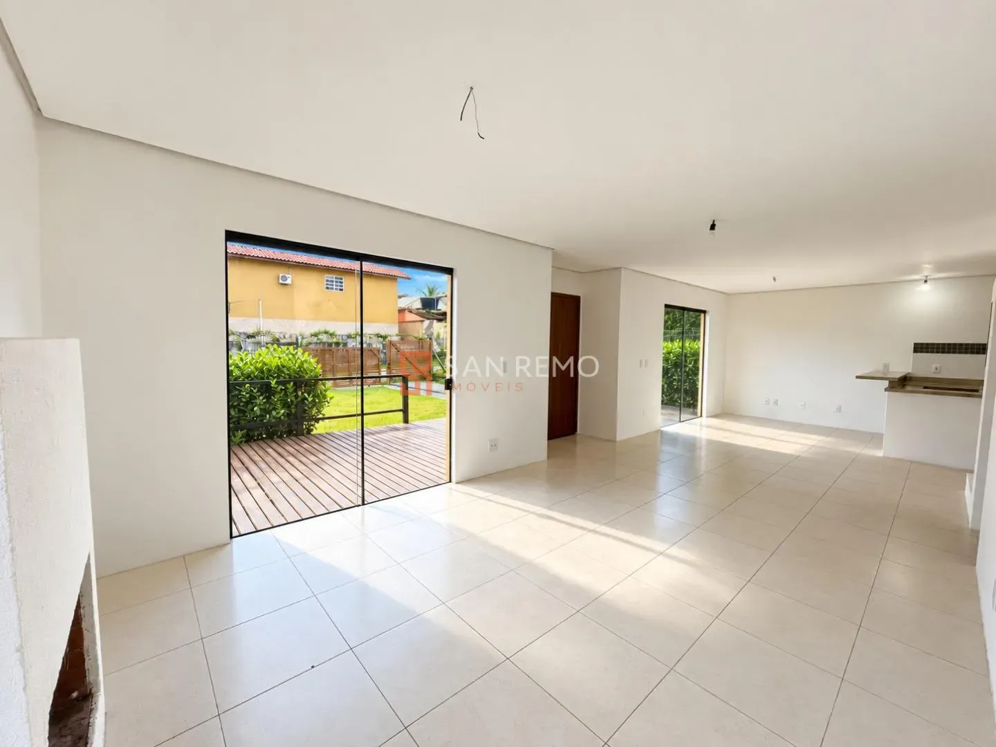 2-bedroom house with a fireplace — photo 13