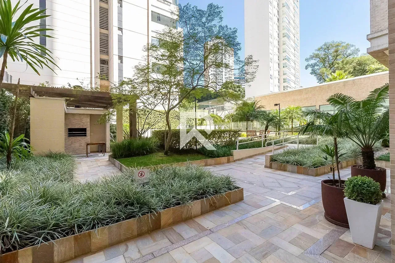 Apartamento de 231 m² com 4 quartos e 5 banheiros — photo 37