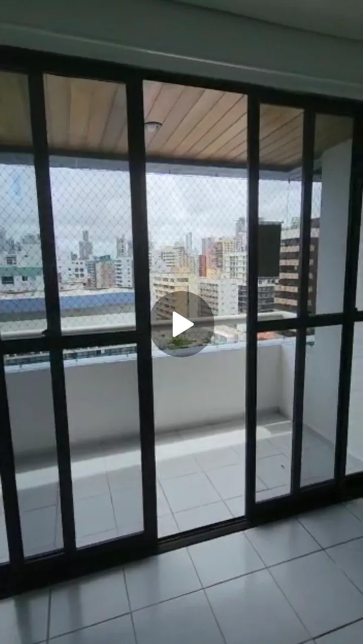 3-bedroom apartment in a building with a pool — photo 5