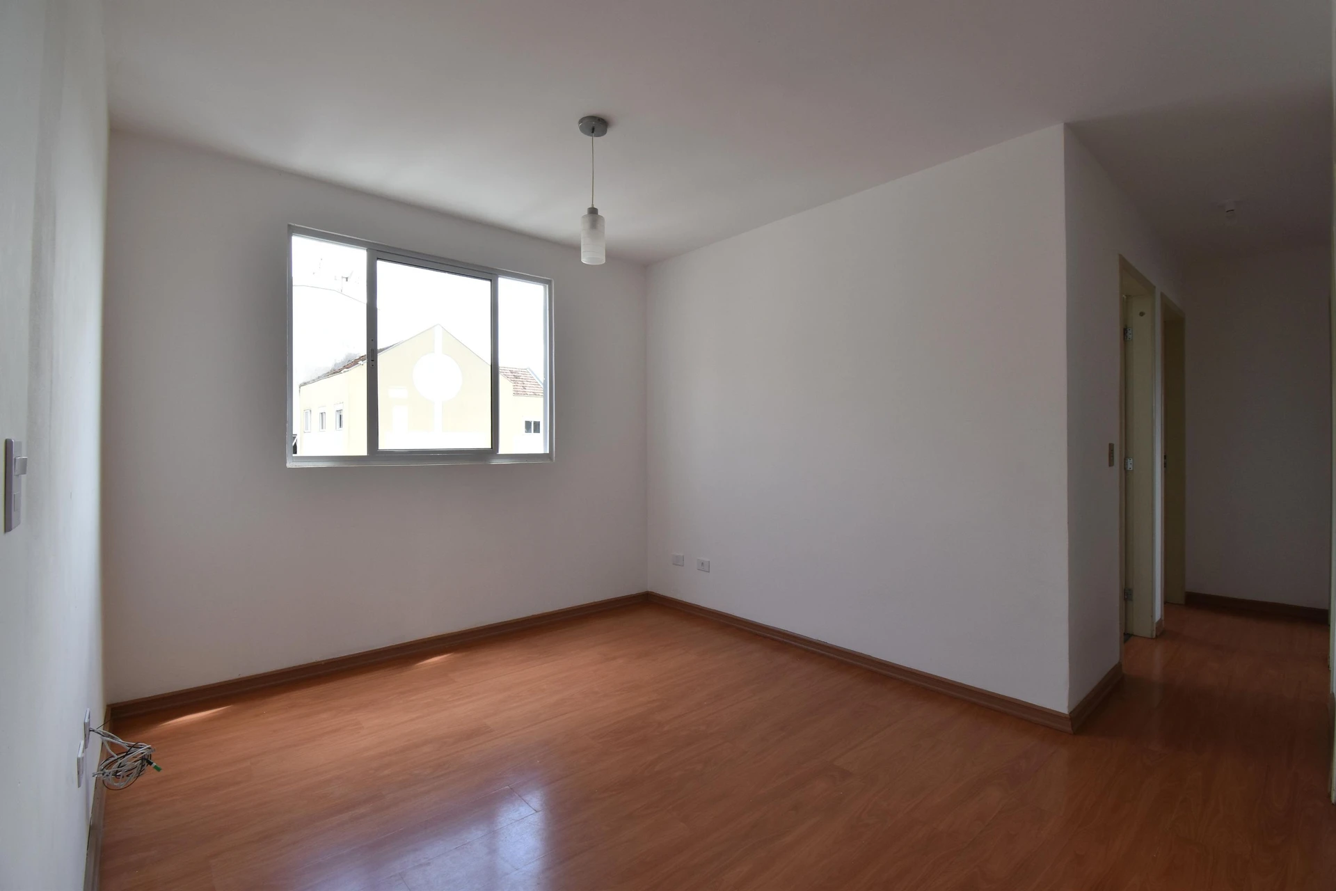 Wood or laminate floors in a 3-bedroom apartment, 53 m² — photo 24