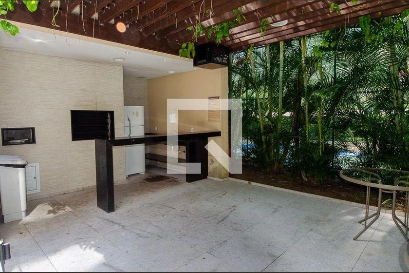 82 m² furnished apartment with 3 bedrooms and parking — photo 37