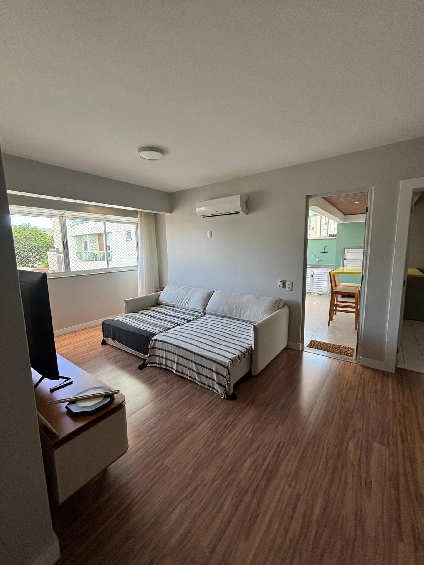 3-bedroom apartment with floor-to-ceiling windows — photo 13