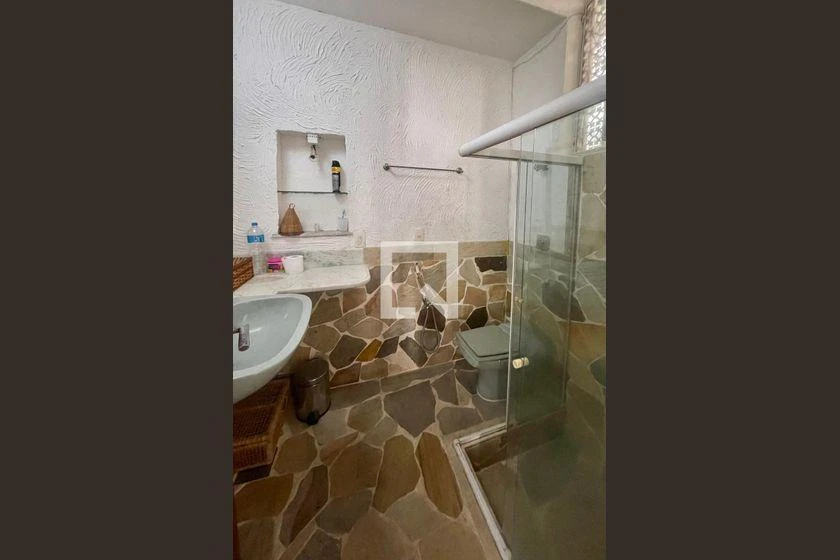 Furnished house with 6 bedrooms and 3 en-suites — photo 34