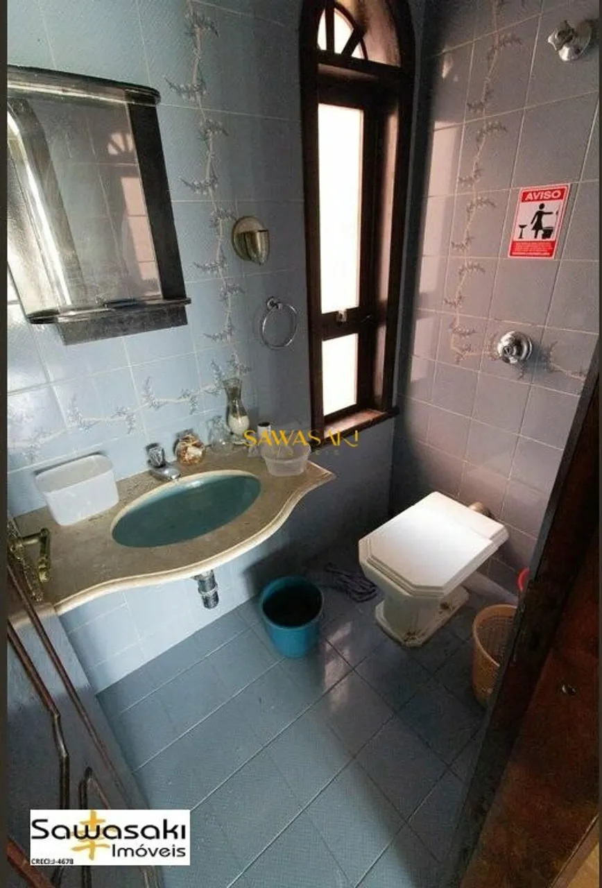 House with 5 bedrooms and 5 bathrooms — photo 20