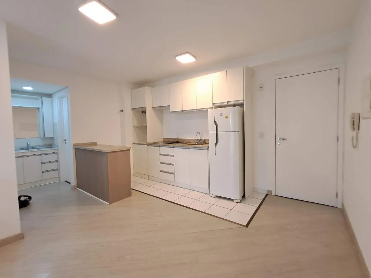 1-bedroom apartment with gas kitchen and 1 parking spot — photo 2