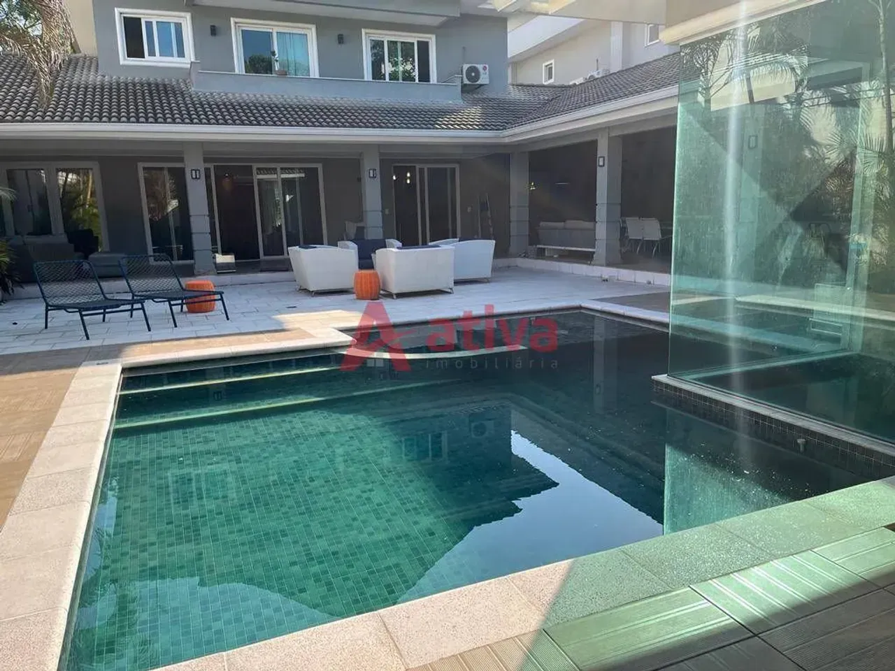 Condominium house with 4 bedrooms and 5 bathrooms — photo 8