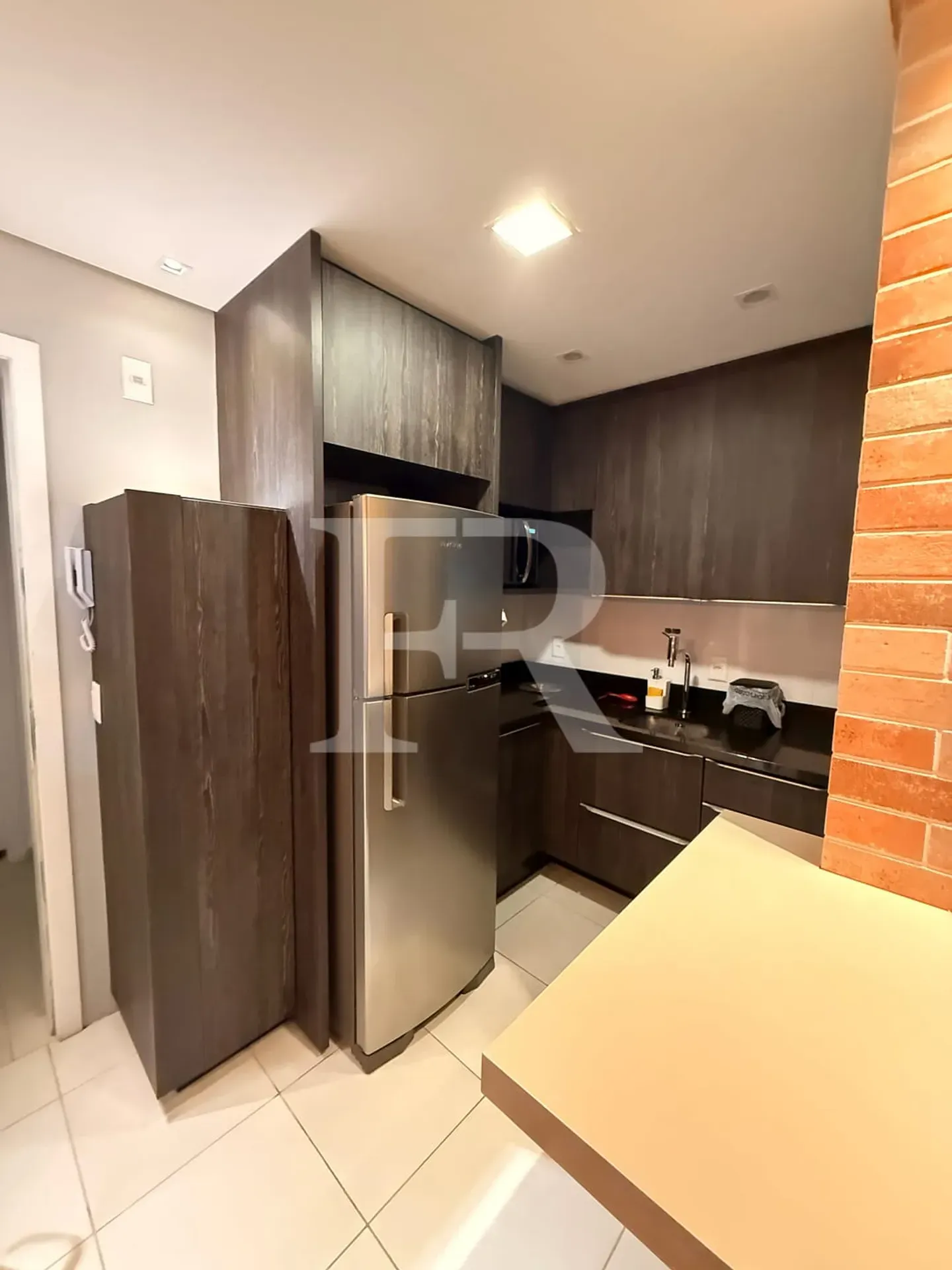 2-bedroom apartment with balcony and charcoal grill