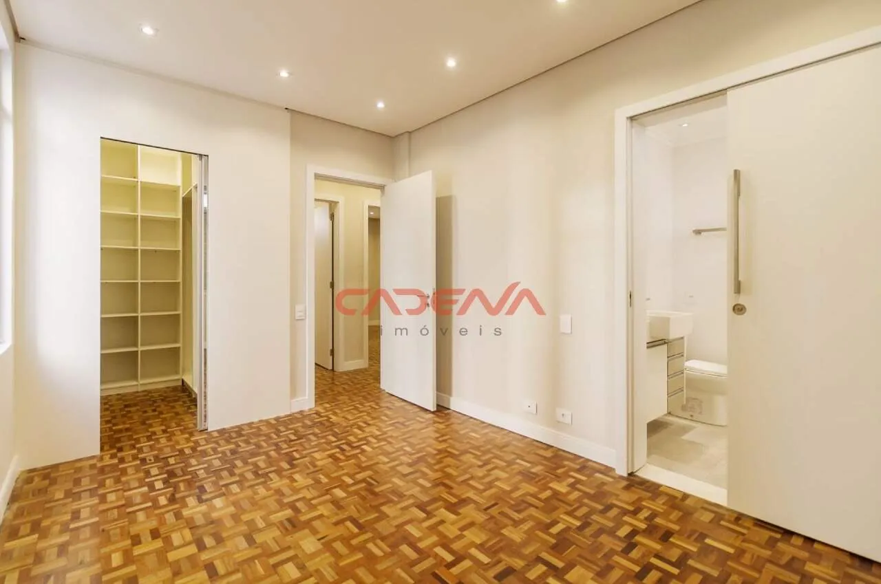Furnished 137 m² apartment with a separate gas kitchen — photo 10