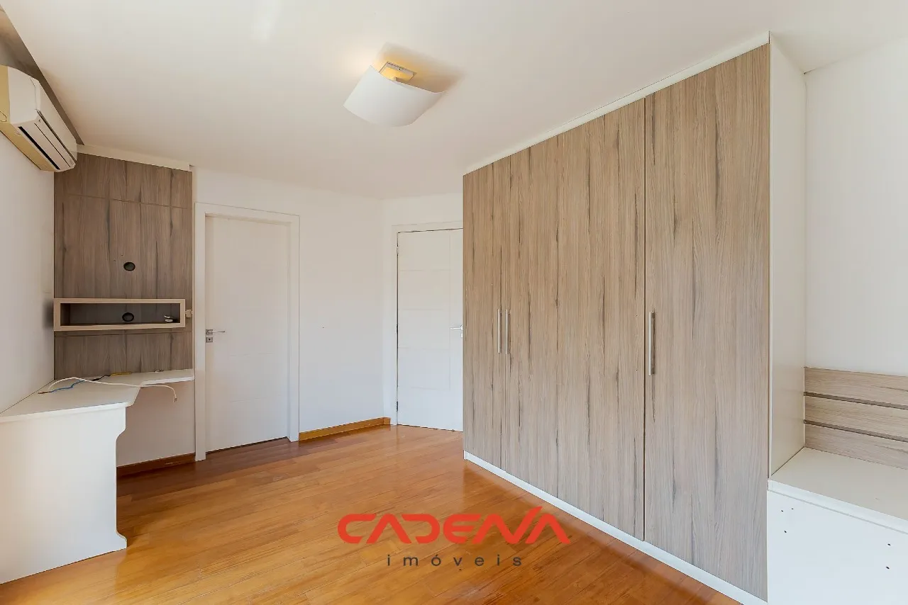 Будинок 390 м² з 4 спальнями-сюїтами та 4 місцями — photo 13
