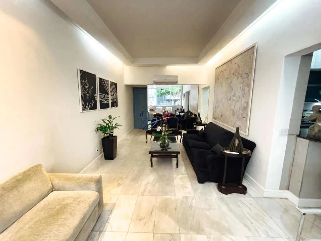 2-bedroom apartment with open-plan kitchen and balcony — photo 13