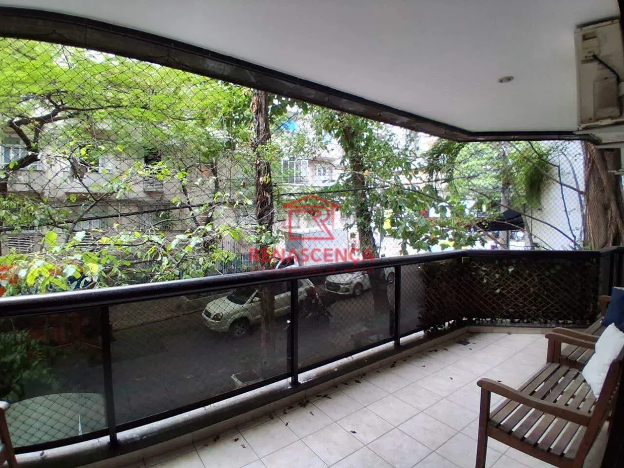 3-bedroom apartment with 3 bathrooms and a balcony — photo 11
