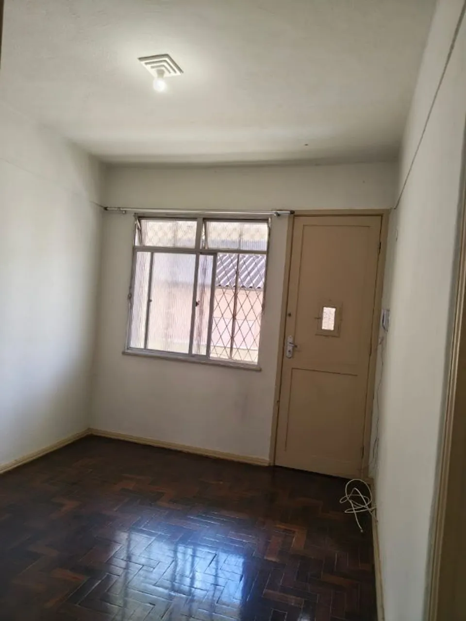 2-bedroom apartment with 1 bathroom and no parking — photo 12