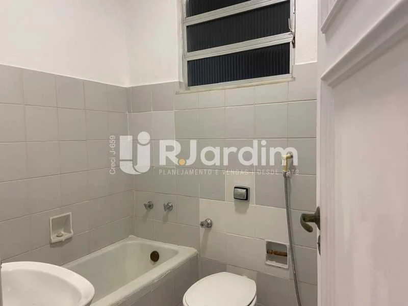 Apartamento de 1 quarto com banheira — photo 22