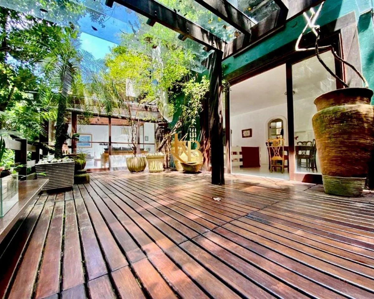 Furnished 350 m² house with 4 bedrooms and a balcony — photo 7