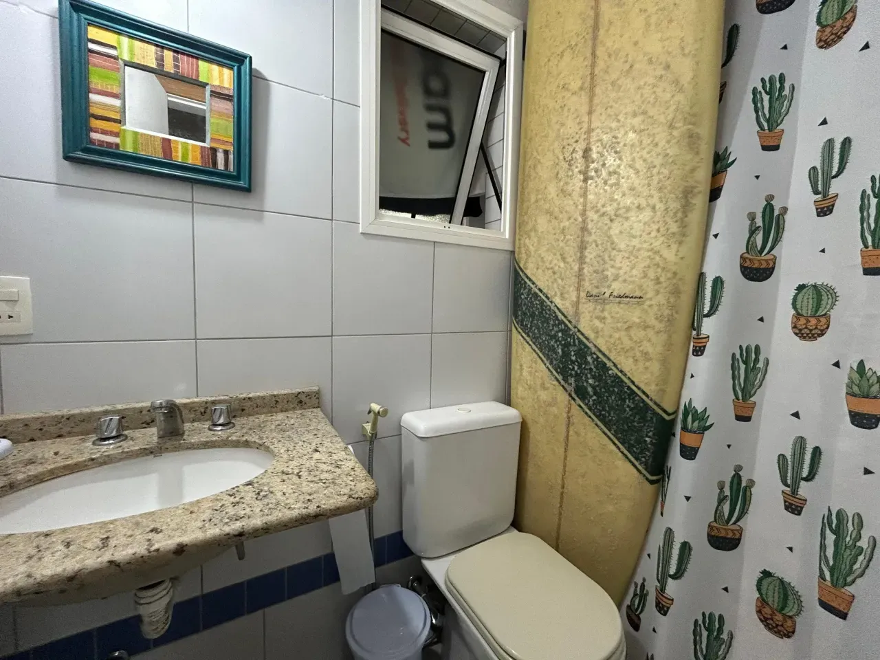 Bathtub in a 3-bedroom apartment, 114 m² — photo 41