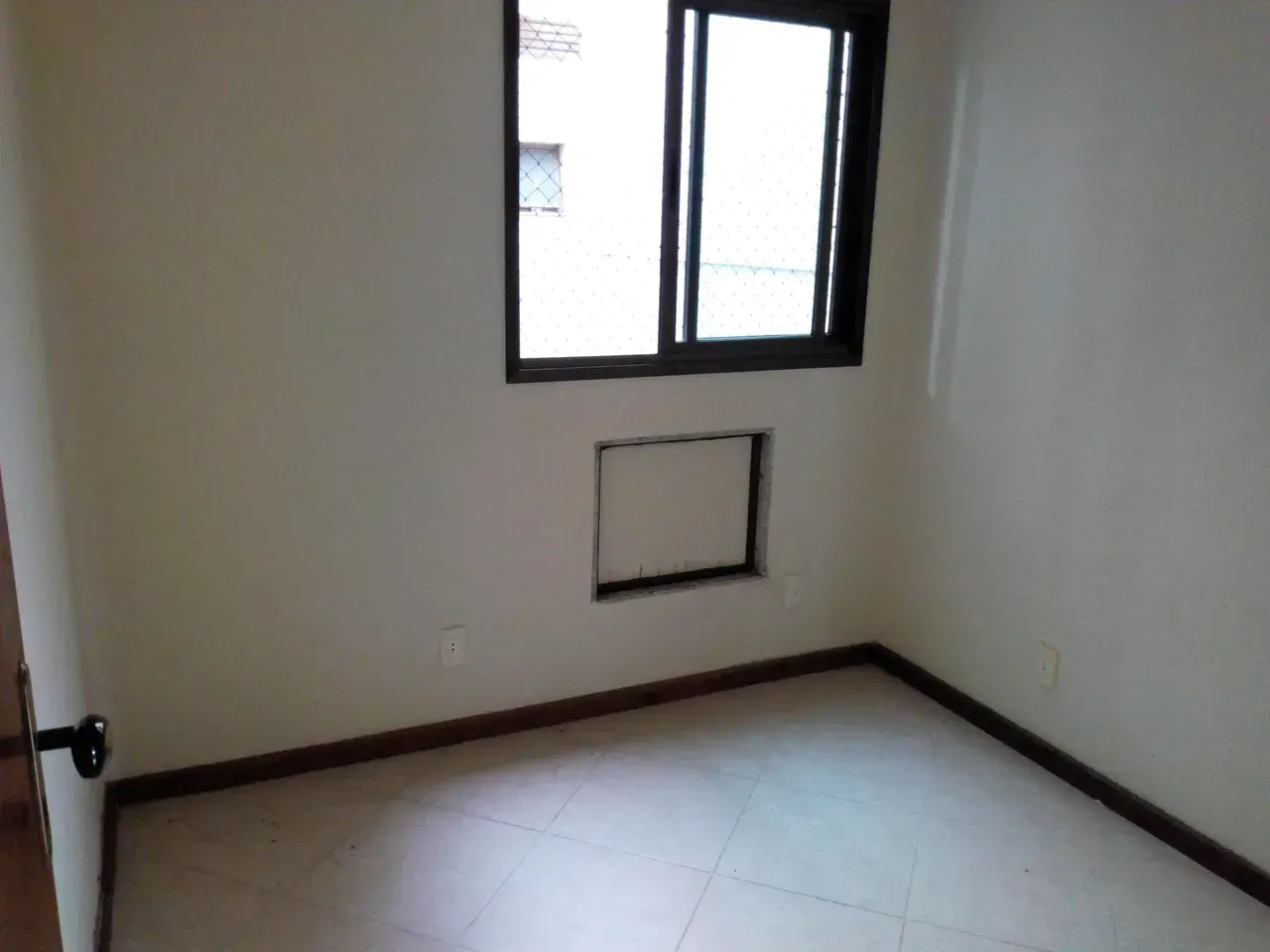 85 m² apartment with 3 bedrooms and 3 bathrooms — photo 13