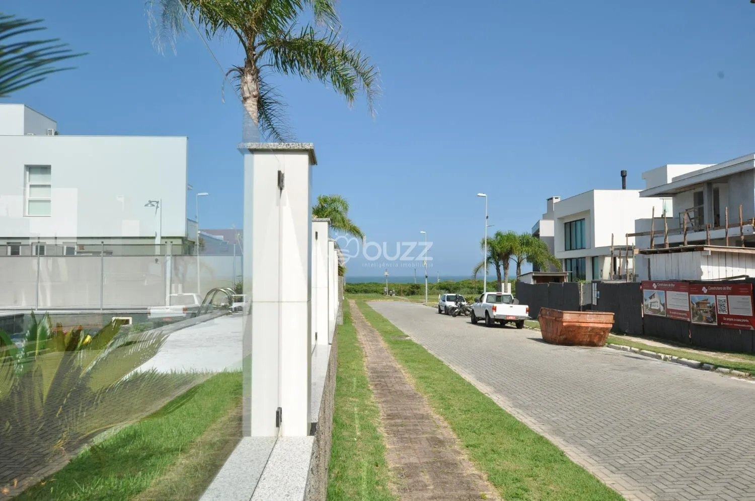 Water view in a 5-bedroom house, 343 m² — photo 22