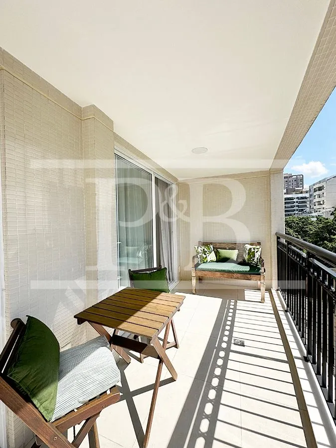Furnished 2-bedroom apartment with 90 m² and parking — photo 20