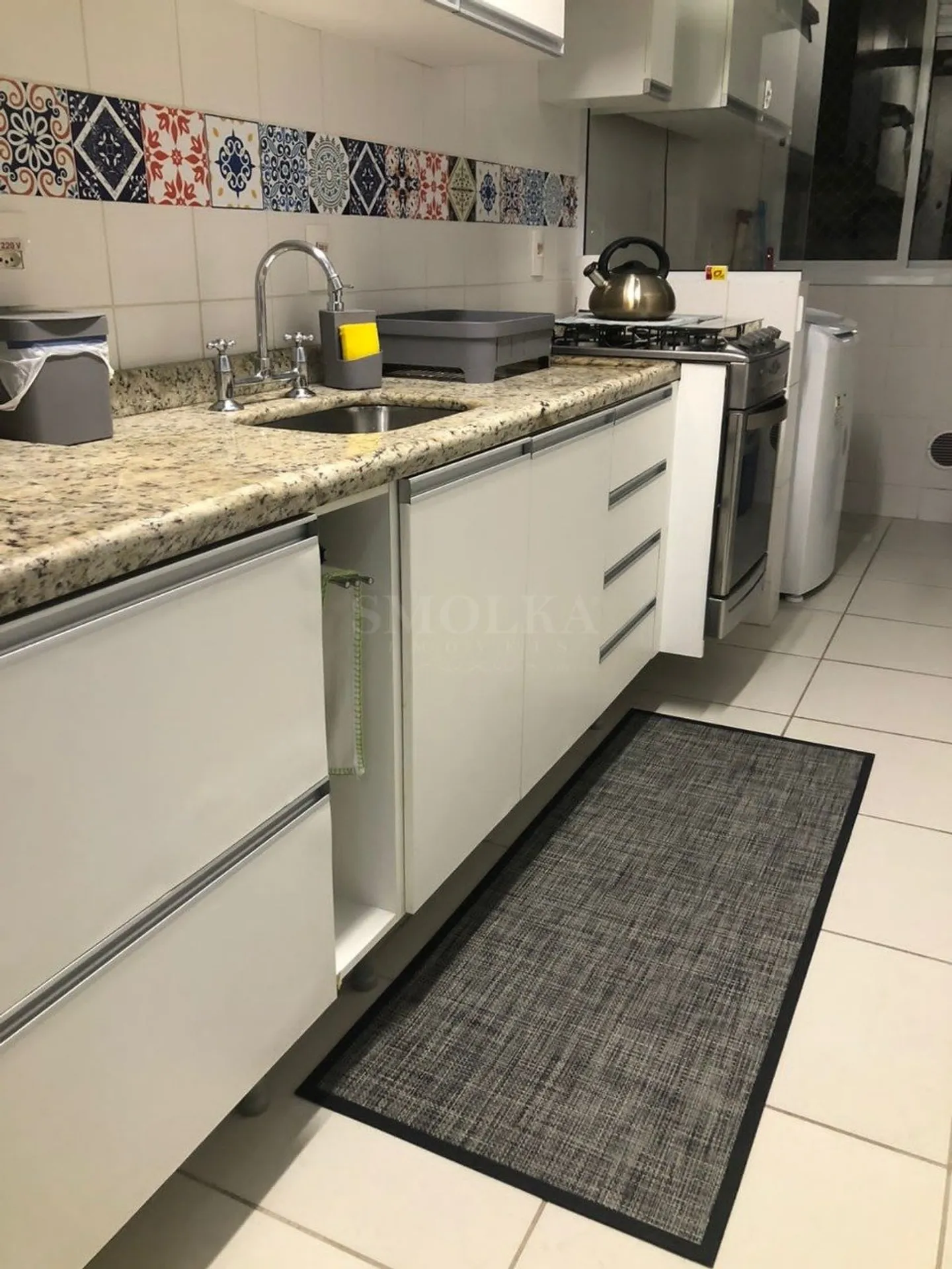 Furnished apartment with gas kitchen and en-suite — photo 6