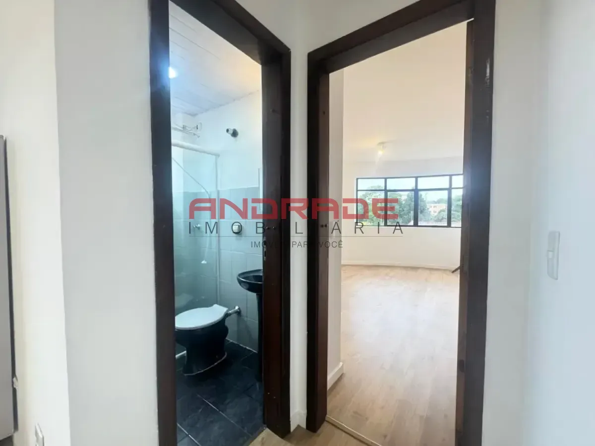 Wood or laminate floors in a one-bedroom apartment, 36 m² — photo 8