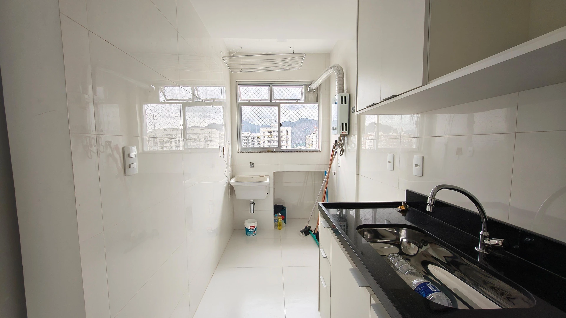 Mountain view in a 2-bedroom apartment, 55 m² — photo 8
