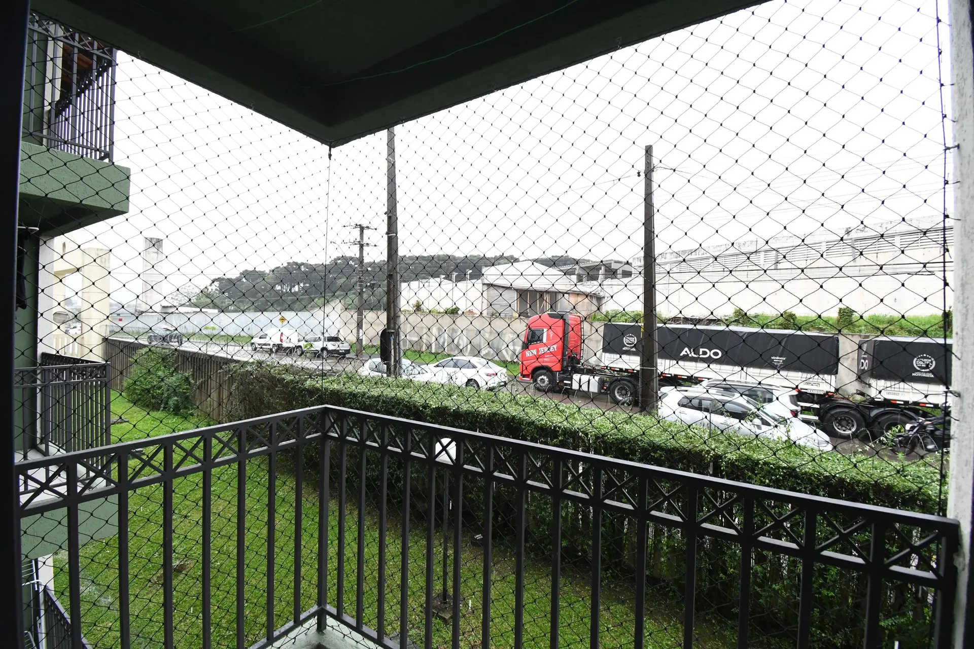 Apartment, 55 m², with a grill on the balcony — photo 3