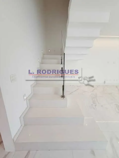 House with 5 bedrooms, 315 m², 3 parking spaces