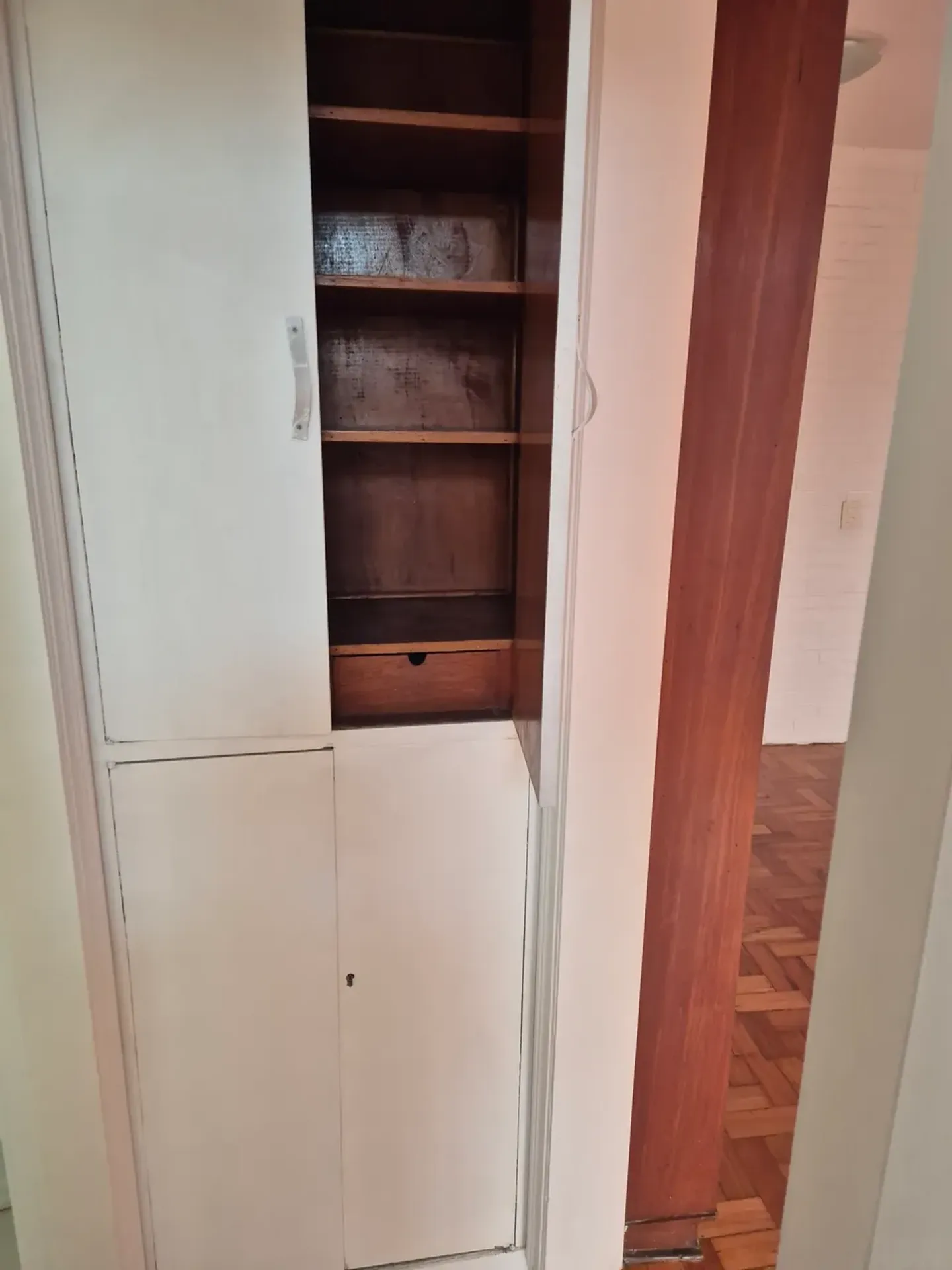 Departamento en piso 10 con piso de madera o laminado — photo 10
