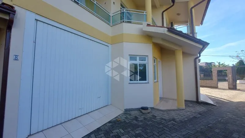 130 m² apartment with 3 bedrooms and a separate kitchen — photo 34