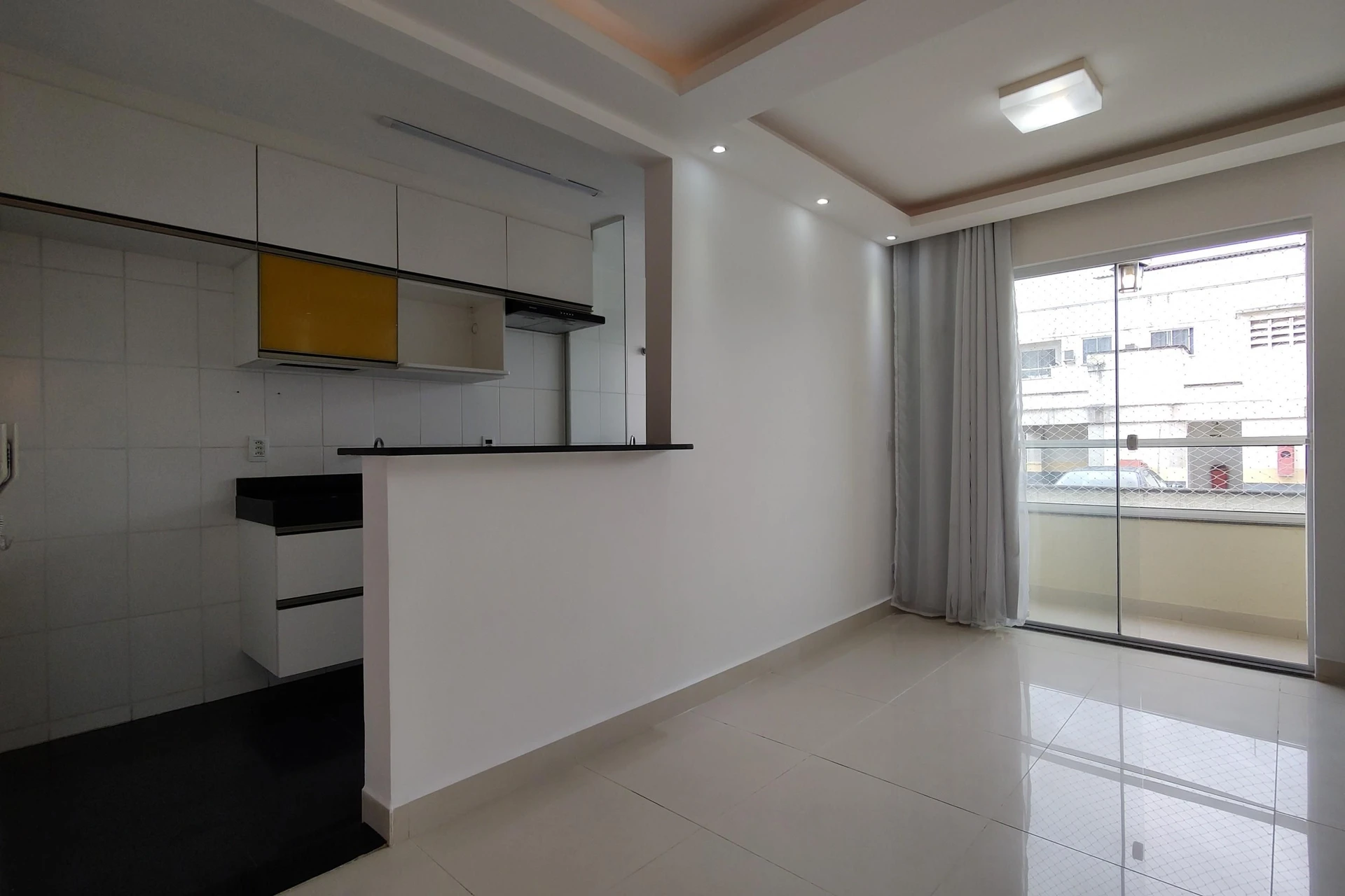 2-bedroom apartment in a building with a gym — photo 44