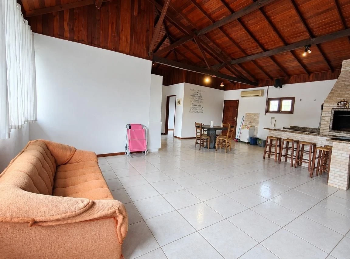 Home office in a 4-bedroom house, 270 m² — photo 12