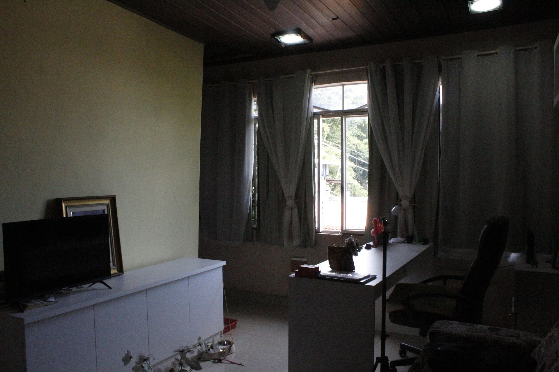 Furnished 4-bedroom house with private balcony — photo 19