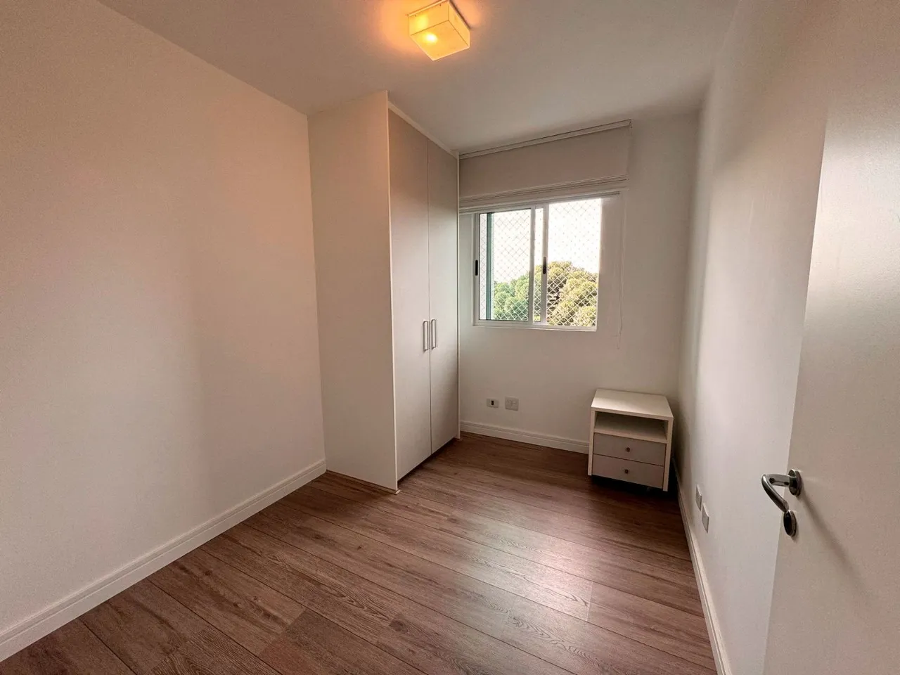 Home office in a 3-bedroom apartment, 141 m² — photo 22