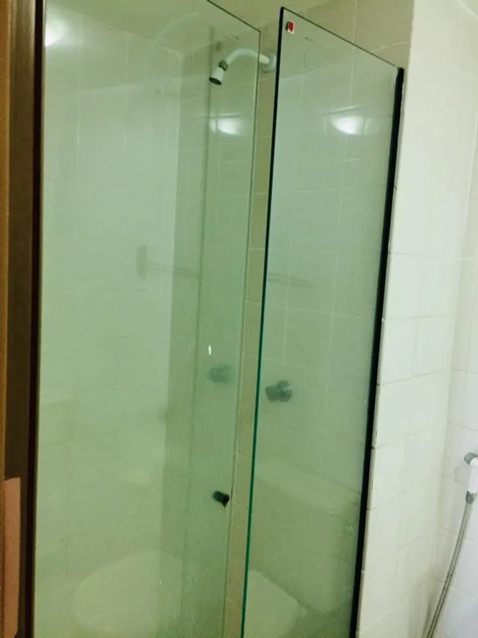 2-bedroom apartment in a building with a gym — photo 6