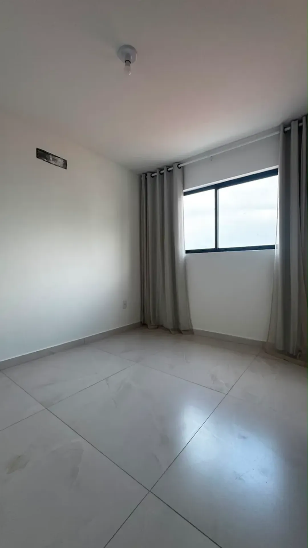 Furnished 3-bedroom apartment with open-plan kitchen — photo 11