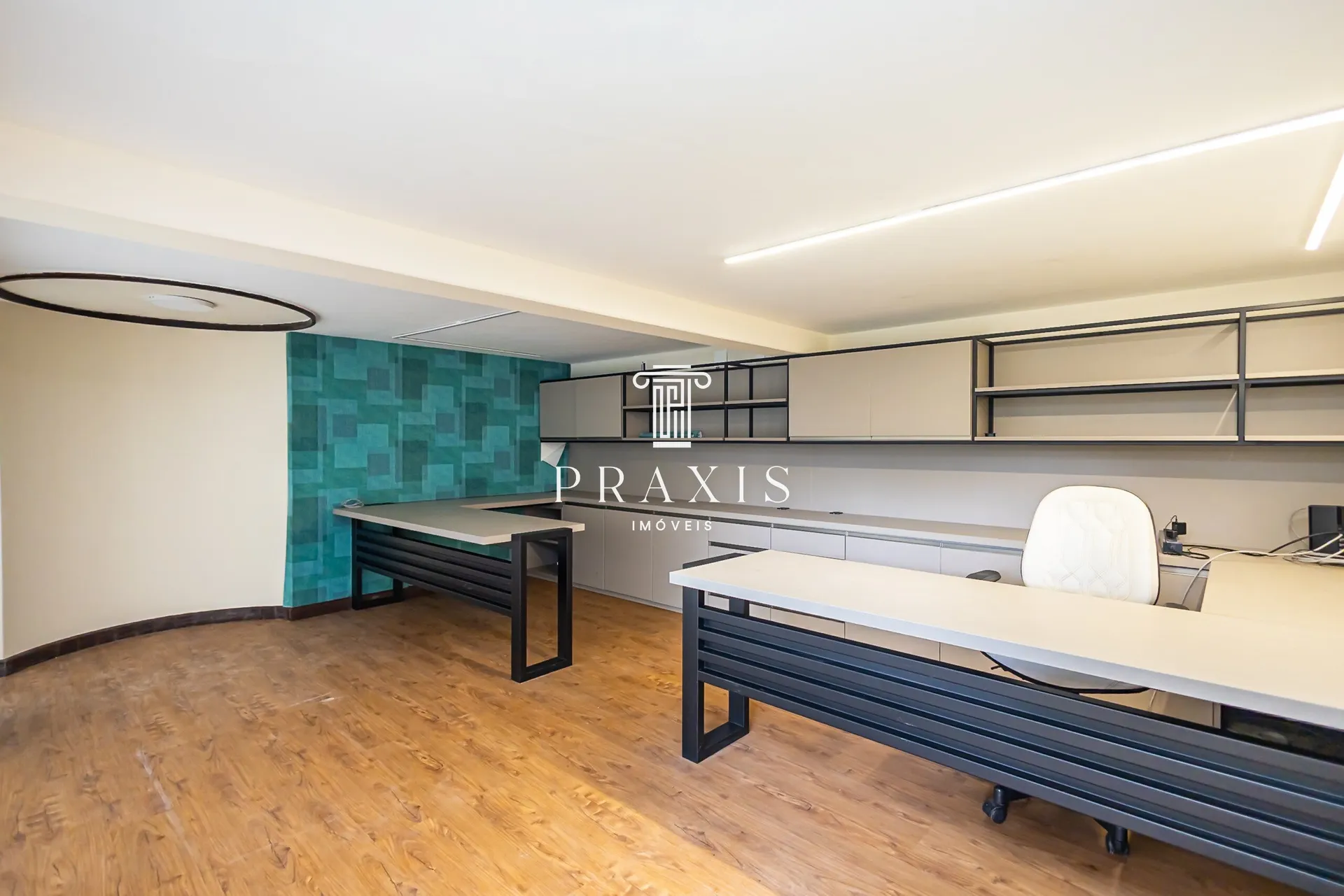 House with 4 bedrooms, 445 m² and fitted kitchen — photo 42